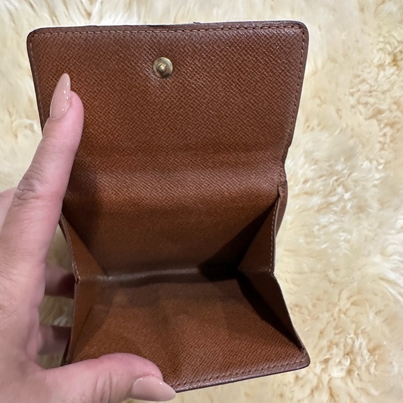 Lv vintage pre owned monogram compact wallet - Picture 5 of 7